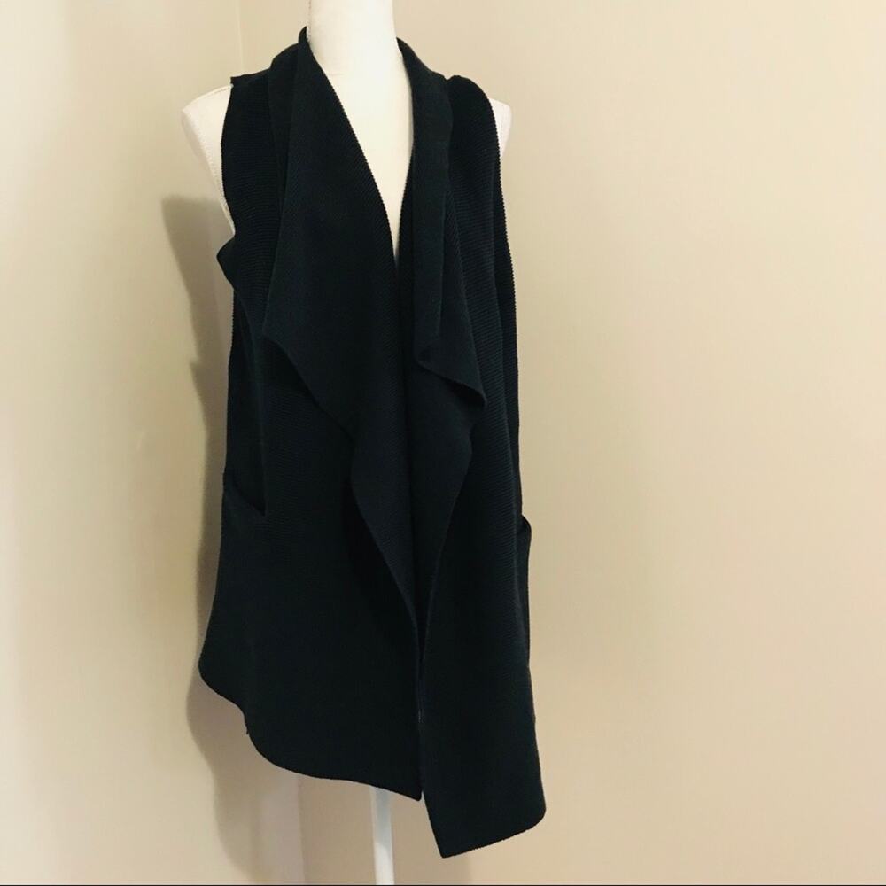 H&M Sweater Vest